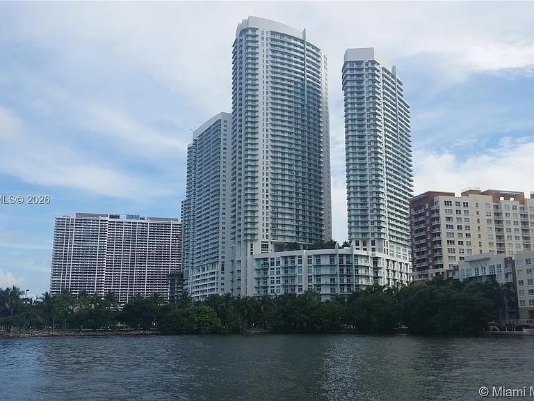 1900 N Bayshore Dr #3517 — Photo 6