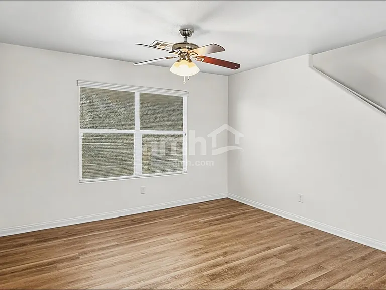 2034 Spiers Ave — Photo 5