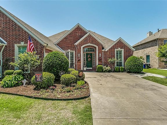 3rd image of 2504 Mosswood Dr