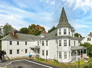 28 Washington St, Conway, NH 03818