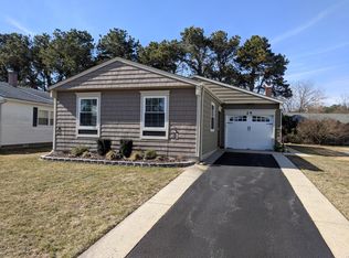 24 Roxton Pl, Toms River, NJ 08757