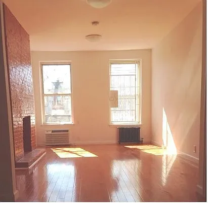 Rented by NYLA Realty | media 8