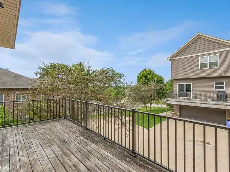 901 Scott Park Dr — Photo 26