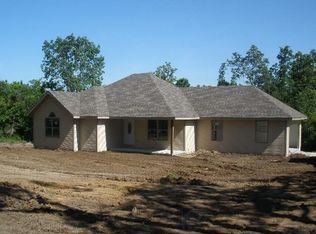 1041 Fellowship Rd, Marshfield, MO 65706