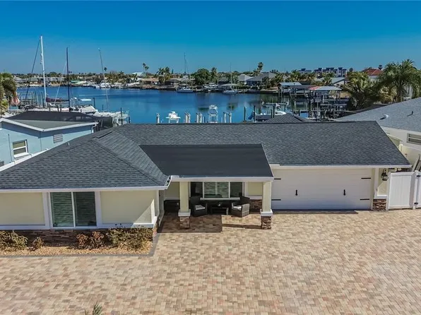 6404 Lake Sunrise Dr, Apollo Beach, FL 33572