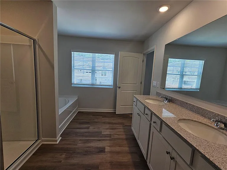 27 Berryville Dr — Photo 20