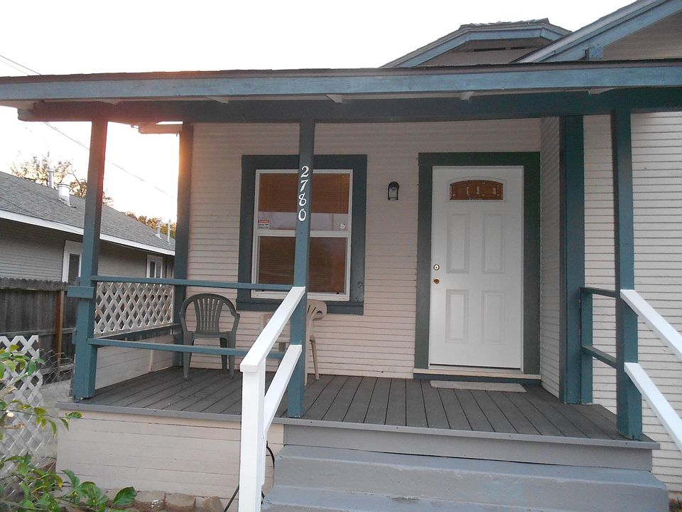 1st image of 2780 42nd St