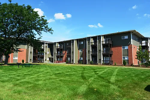 Aurora Heights Apartments Photo 1