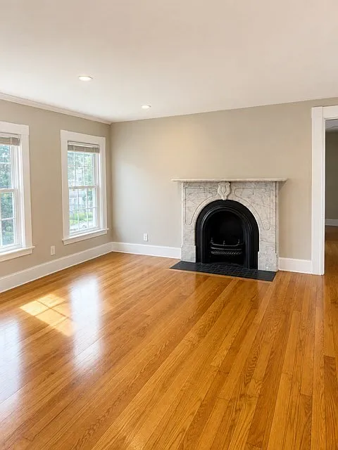 40 Victory Rd #2