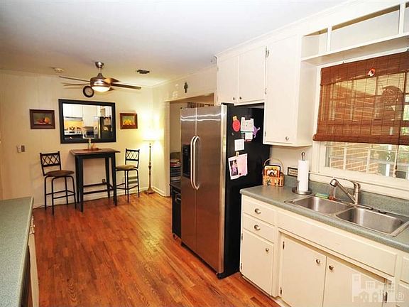 5th image of 309 Englewood Dr