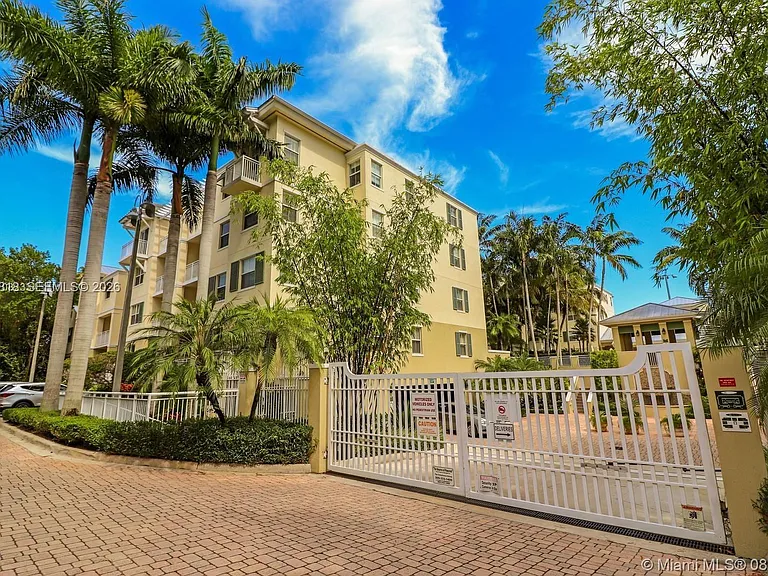 7594 SW 102nd St #200 — Photo 37
