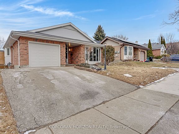 2nd image of 160 Oneida Pl