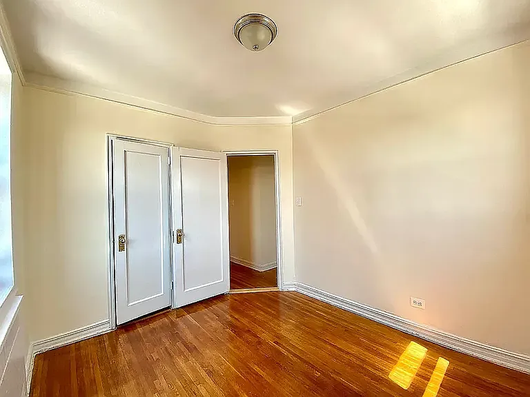 265 Quentin Rd #D6 — Photo 7