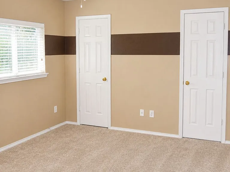 712 White Hawk Trl — Photo 36