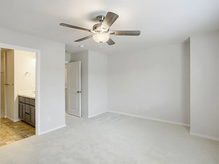 7803 NW Spirea St — Photo 15