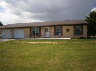 318 Wildwood Rd, Mifflinburg, PA 17844