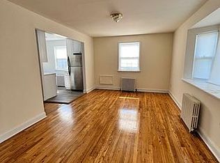 67-28 Springfield Blvd #4, Oakland Gardens, NY 11364