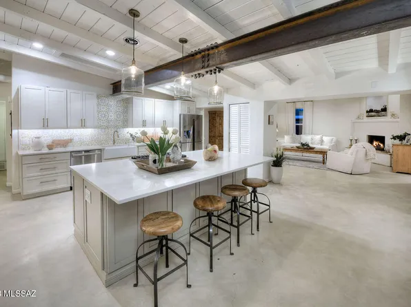 6930 E Taos Pl, Tucson, AZ 85715