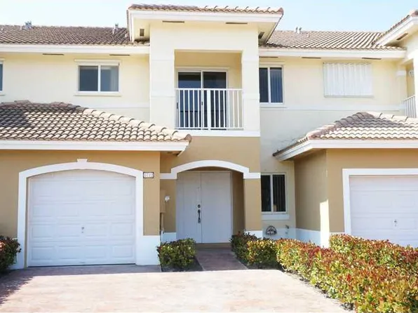 5732 SW 162nd Pass #5732, Miami, FL 33193