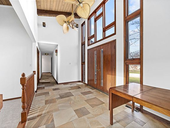 5th image of 8405 Carriage Green Dr