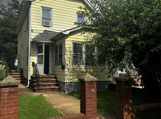 11824 219th St, Cambria Heights, NY 11411