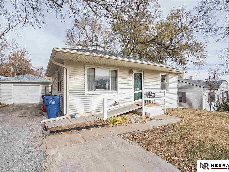 1712 Valley St, Plattsmouth, NE 68048 | Zillow