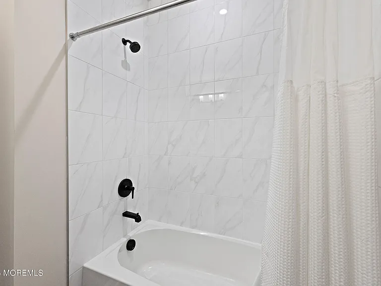 15 Laird Way — Photo 43