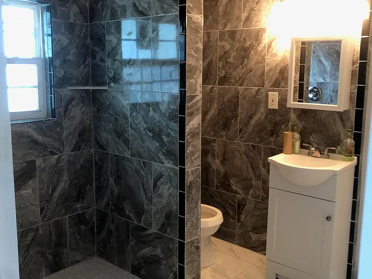 925 Phillips St #3 — Photo 8