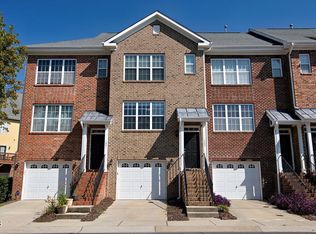 1043 Summerhouse Rd, Cary, NC 27519