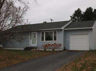 326 Wyandotte Rd, Hoyt Lakes, MN 55750