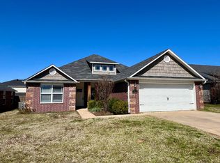 423 Ridge Point Dr, Fort Smith, AR 72908
