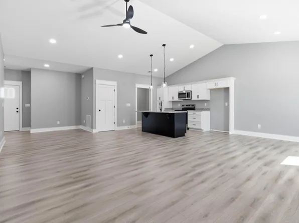 150 Harrods Gln, Harrodsburg, KY 40330