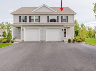 22 Stream View Dr, Cumberland, RI 02864