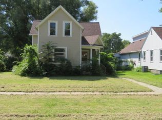 1717 8th St, Columbus, NE 68601