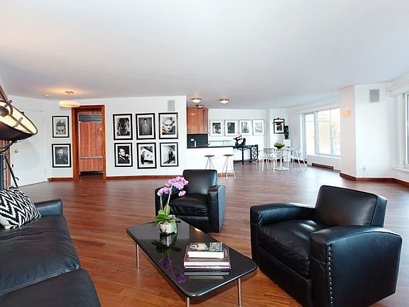 2nd image of 200 Central Park S APT 5B
