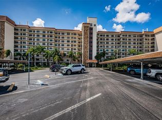 5400 Park St N APT 600, Saint Petersburg, FL 33709