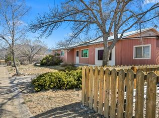 807 Hill Dr, Taos, NM 87571