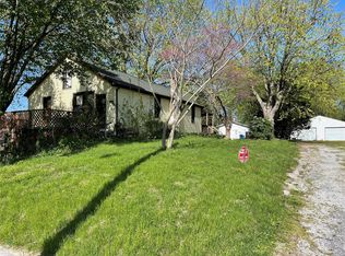 403 N Main St, Summerfield, IL 62289