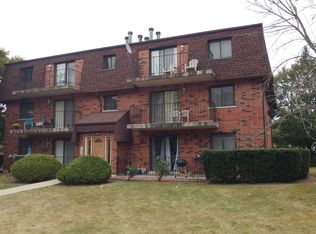 1204 Whispering Hills Ct APT 308, Naperville, IL 60540