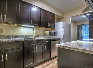 75 Acorn St #75, Bridgeport, CT 06606