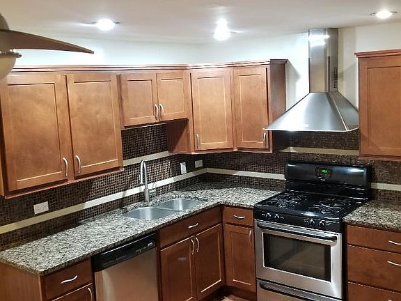 2nd image of 11122 S 84th Ave APT 3A