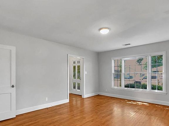 4th image of 1617 5th Ave