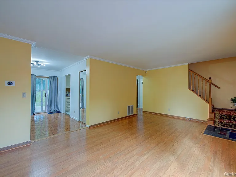 41 Beechwood Ave #HOUSE — Photo 5