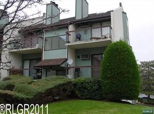302 Hackensack St #5J, Wood Ridge, NJ 07075