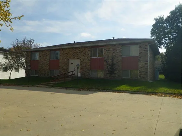 306 E G Ave APT 2, Grundy Center, IA 50638