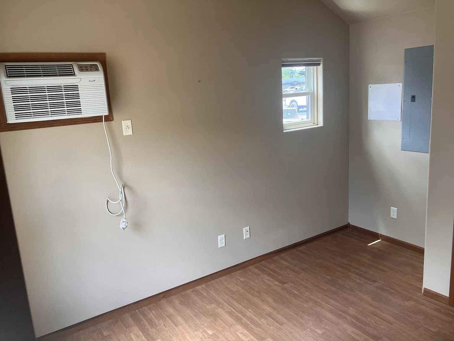 111 E. Cottonwood Drive - Cottonwood Cottages - 2 — Photo 4
