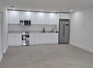 (Undisclosed Address), North Miami Beach, FL 33162