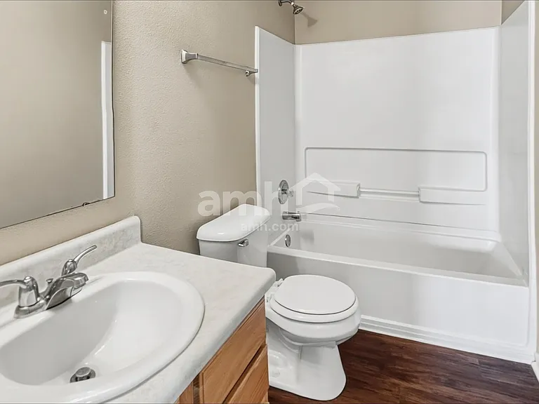 1221 Redwood Dr — Photo 15
