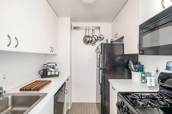 Rented by Compass | media 3