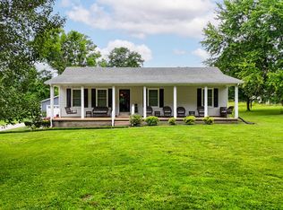 102 Printwood Dr, Dickson, TN 37055